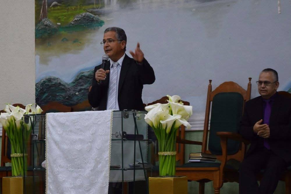 Pr. Lucimário e Pr. Eliequim